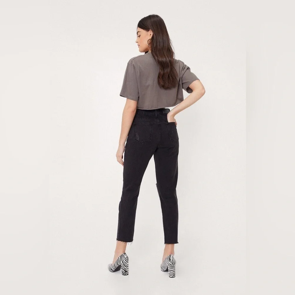 NWT Nasty Gal High Waisted Distressed Denim Jeans In Size 2 - Picture 4 of 4